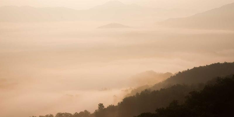 逃离波士顿学术压力:一日探秘塞勒姆女巫镇与格洛斯特海港的奇幻之旅